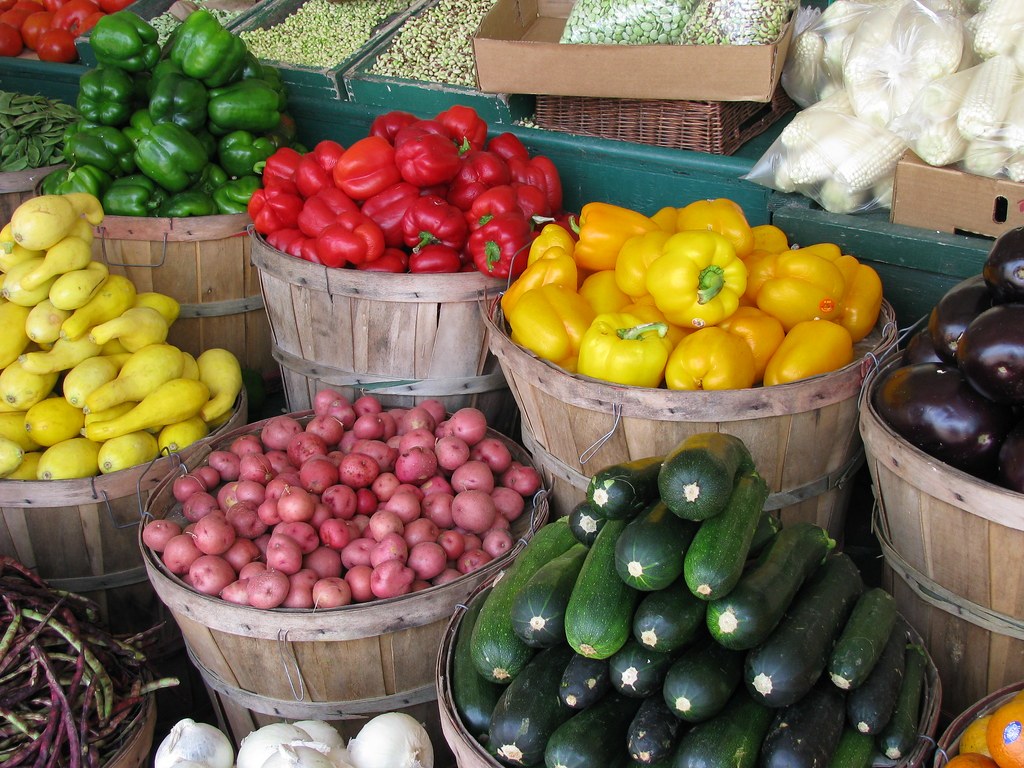 Farmers Market Bets on Vale Avenue Foot Traffic Through the Cold Months